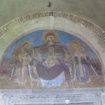 スヴェティツホヴェリ教会入り口のフレスコ画